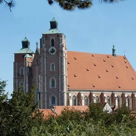 Kult Hotel