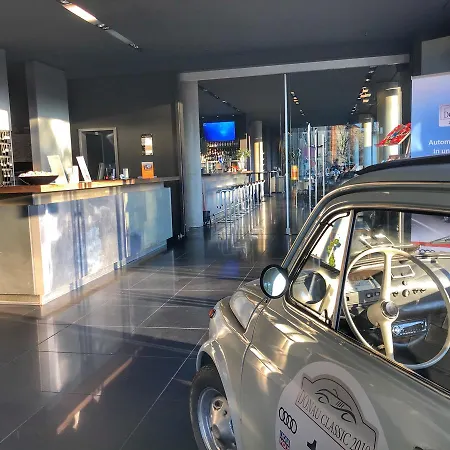 Hotel Kult 4*